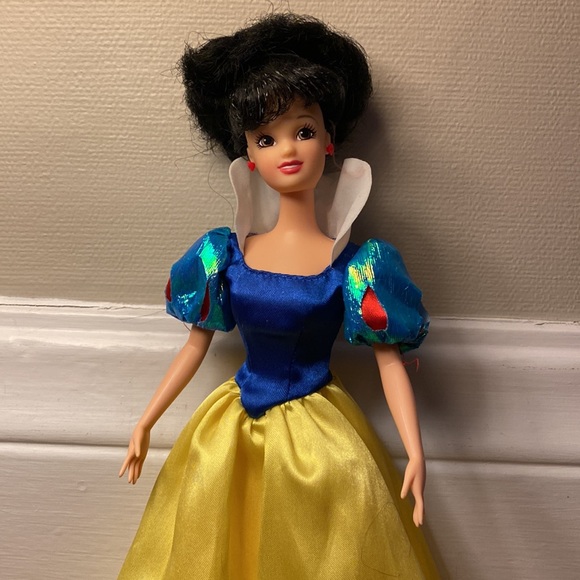 Snow White - Picture 3 of 7